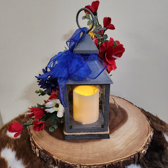 Rustic Floral Flickering Lantern - Picture 5 of 6